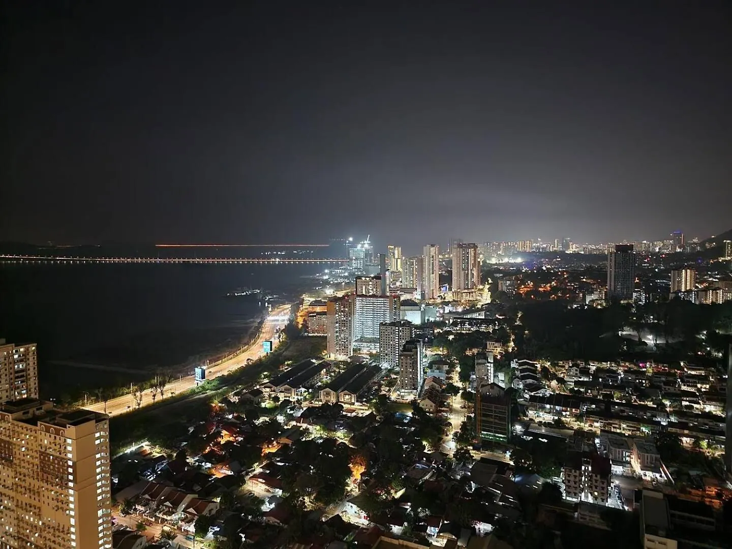 Apartment Tatami With Seaview, 9Pax, Urban Suites By Pg Home George Town