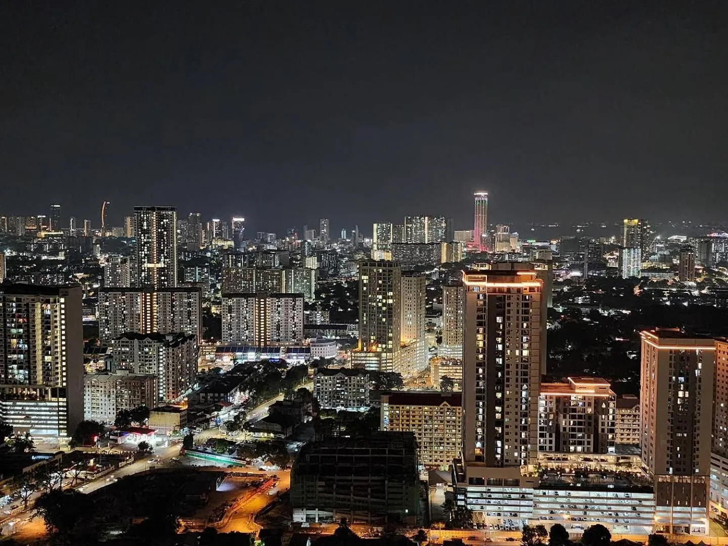 Tatami With Seaview, 9Pax, Urban Suites By Pg Home George Town 0*,  Malaysia
