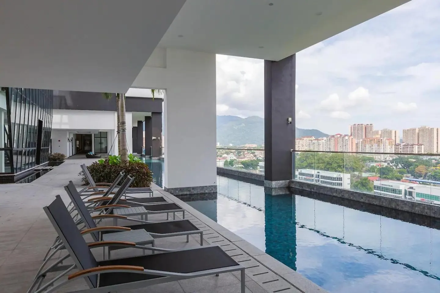 Tatami With Seaview, 9Pax, Urban Suites By Pg Home George Town Malaysia