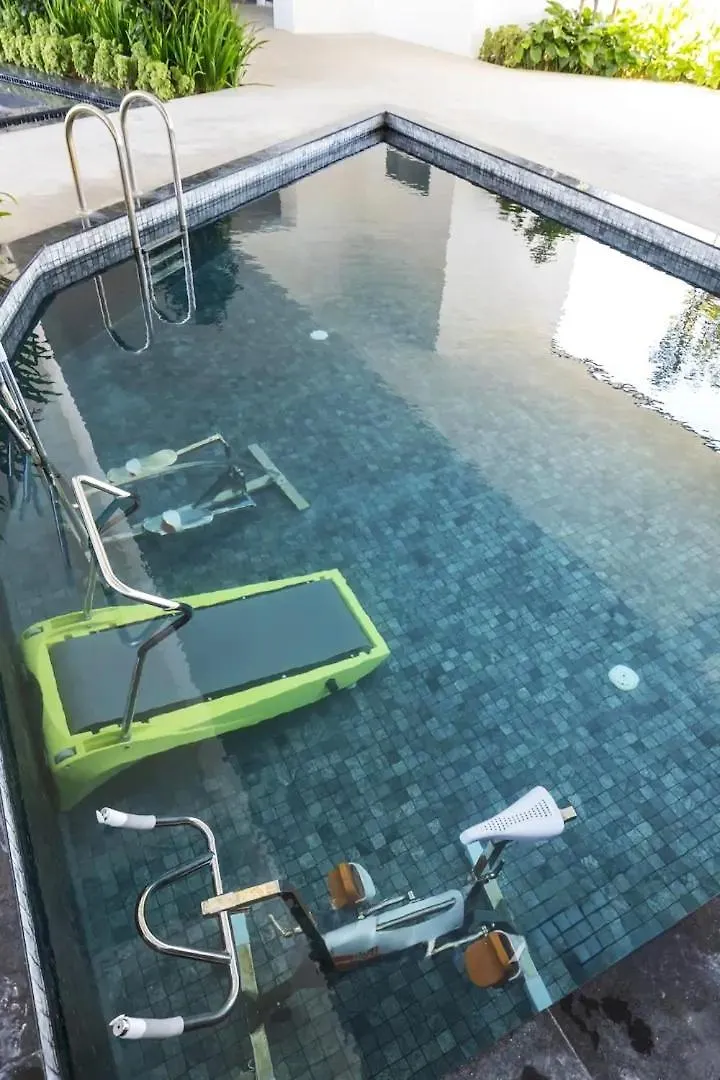 Tatami With Seaview, 9Pax, Urban Suites By Pg Home George Town 0*,