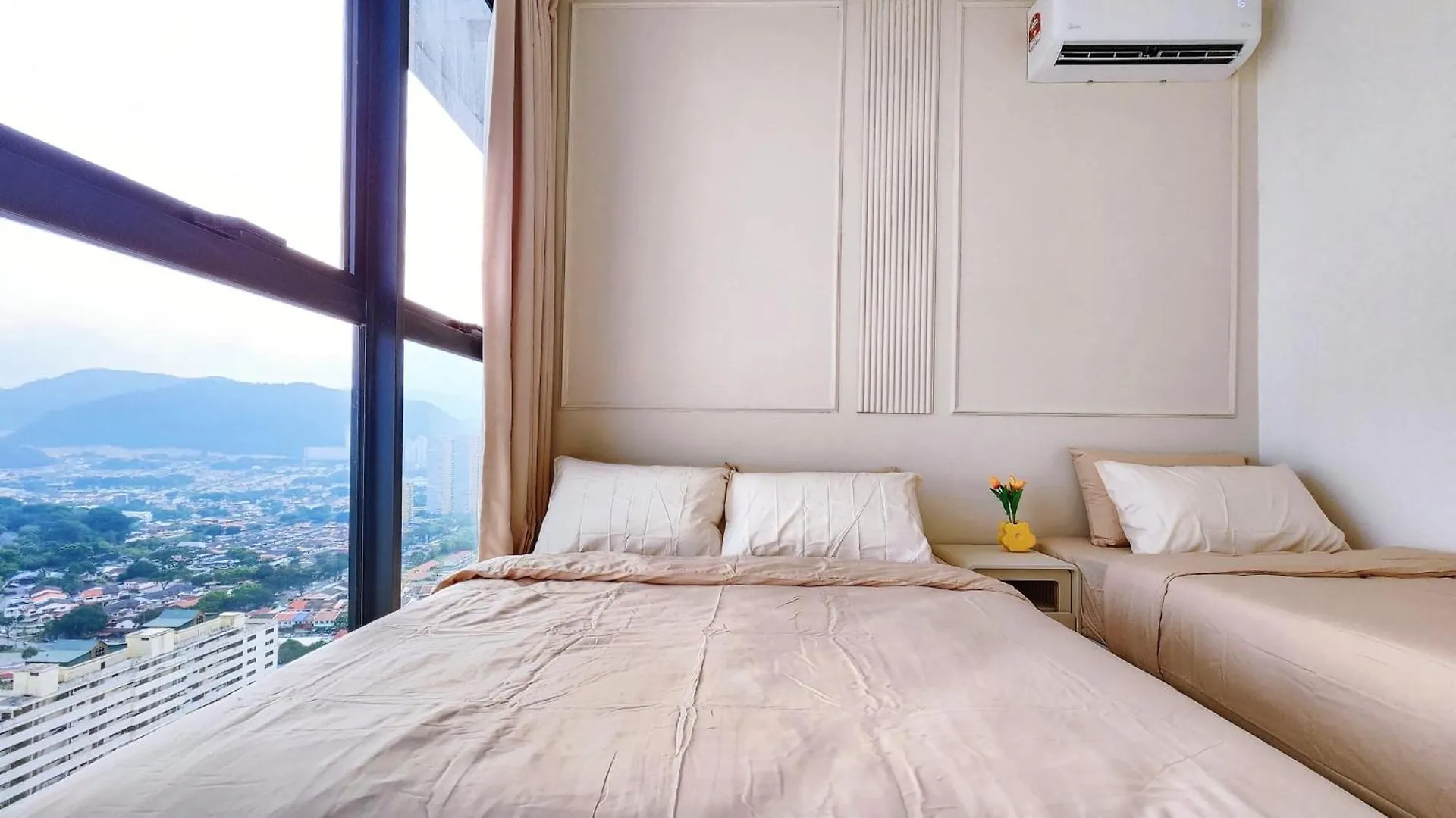 Tatami With Seaview, 9Pax, Urban Suites By Pg Home George Town 0*,  Malaysia