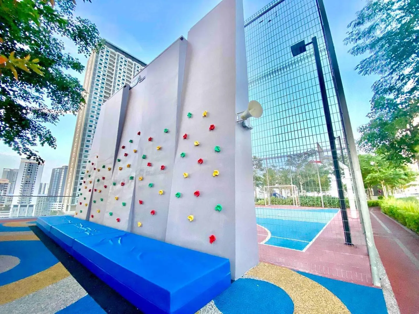 Apartment Tatami With Seaview, 9Pax, Urban Suites By Pg Home George Town