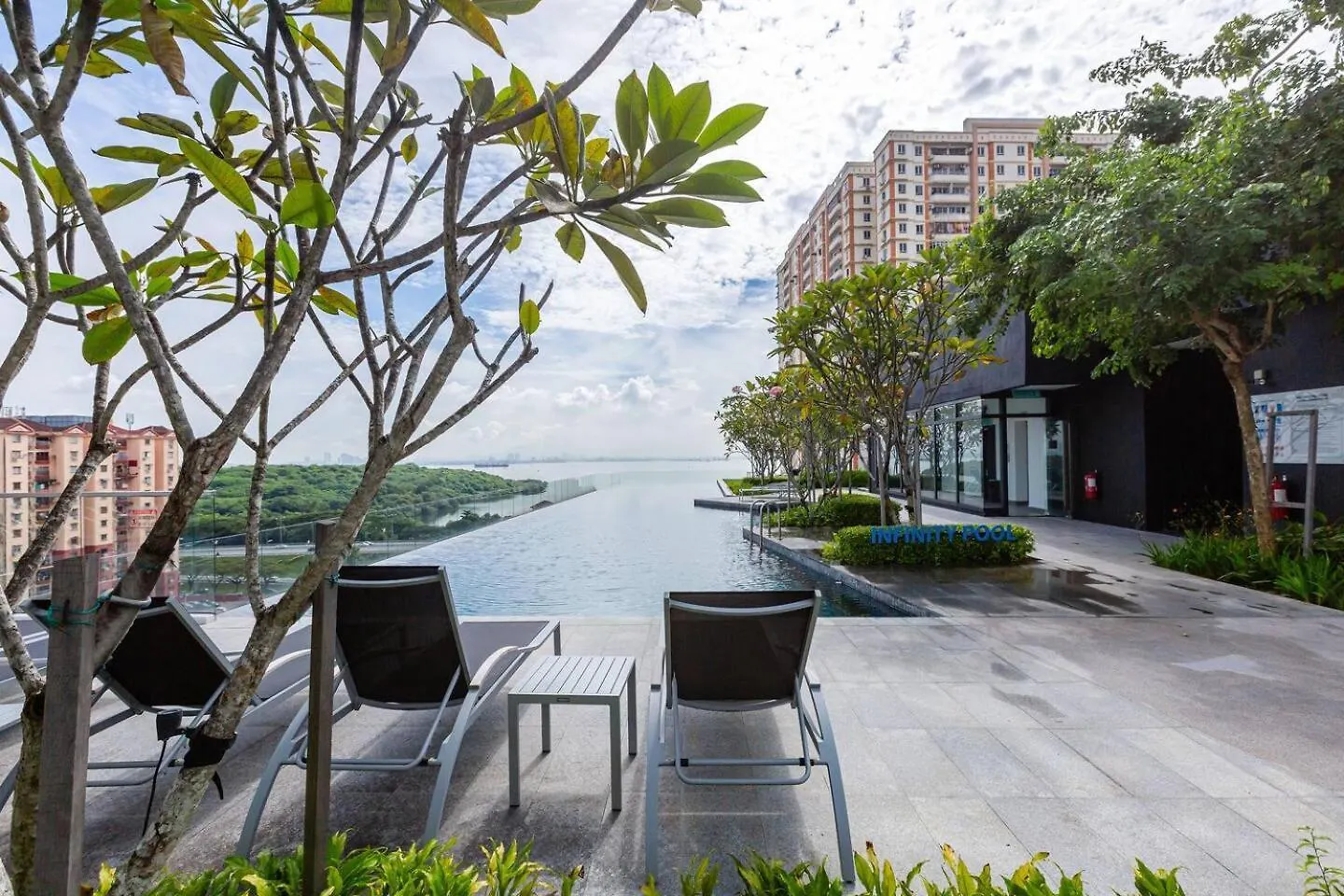 Apartment Tatami With Seaview, 9Pax, Urban Suites By Pg Home George Town