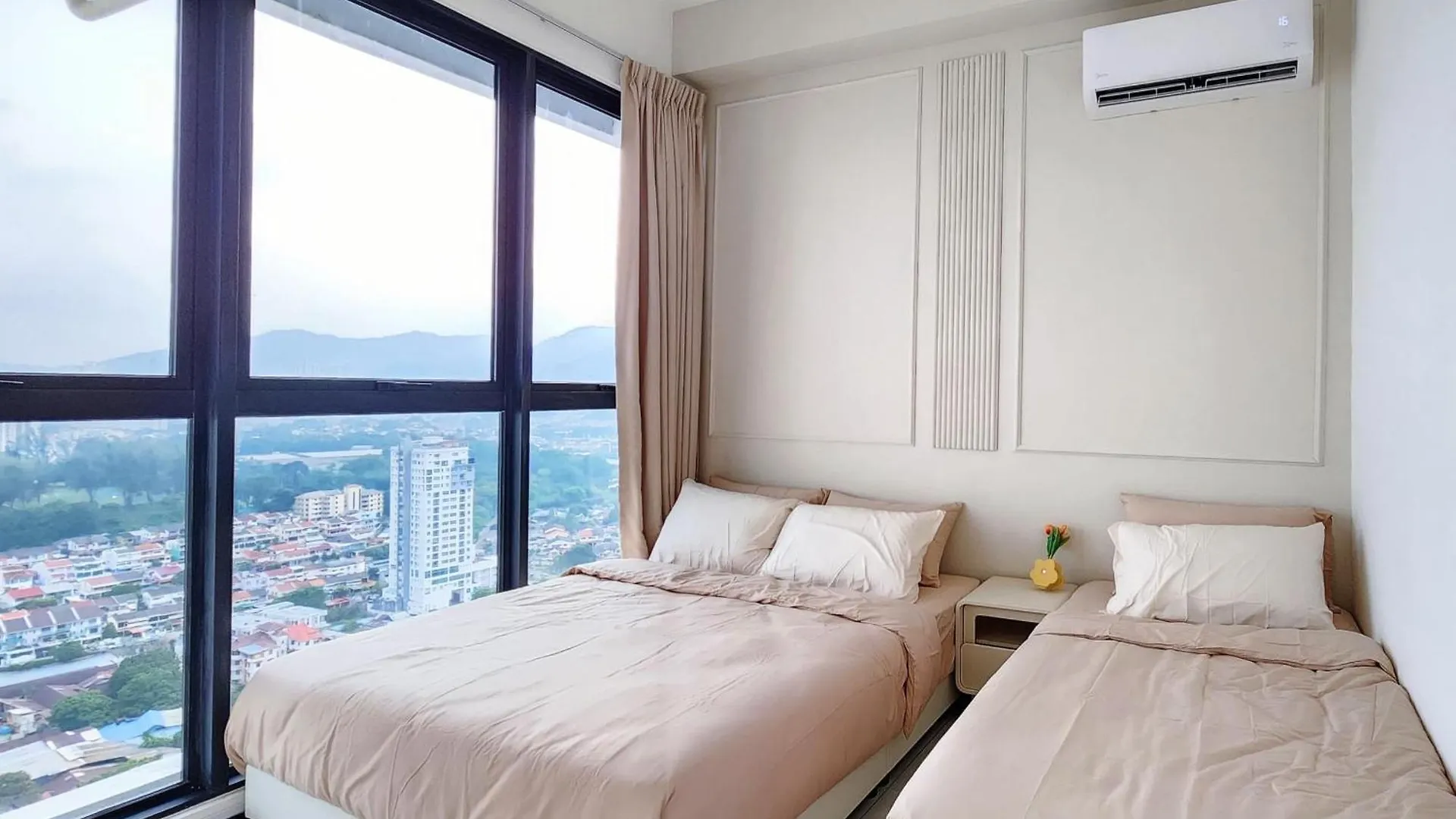 Tatami With Seaview, 9Pax, Urban Suites By Pg Home George Town